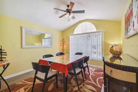 House in Spring Hill, Florida 3 bedrooms, 213.68 sq.m. № 2105727 - photo 11