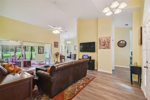 House in Spring Hill, Florida 3 bedrooms, 213.68 sq.m. № 2105727 - photo 9