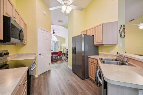 House in Spring Hill, Florida 3 bedrooms, 213.68 sq.m. № 2105727 - photo 18
