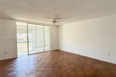 Copropriété à vendre à Aventura, Floride: 1 chambre, 75.9 m2 № 2044957 - photo 6