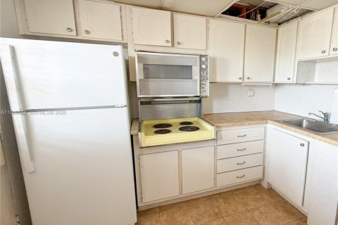 Copropriété à vendre à Aventura, Floride: 1 chambre, 75.9 m2 № 2044957 - photo 17