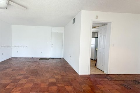 Copropriété à vendre à Aventura, Floride: 1 chambre, 75.9 m2 № 2044957 - photo 10