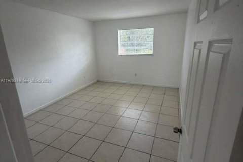 Condo in Miami, Florida, 1 bedroom  № 2041884 - photo 8