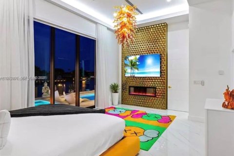 House in Fort Lauderdale, Florida 4 bedrooms, 302.68 sq.m. № 2031256 - photo 25