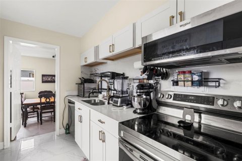 Villa ou maison à vendre à Orlando, Floride: 4 chambres, 91.6 m2 № 2155824 - photo 7
