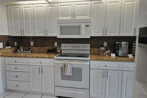 Casa en venta en Ocala, Florida, 3 dormitorios, 201.78 m2 № 1677986 - foto 30