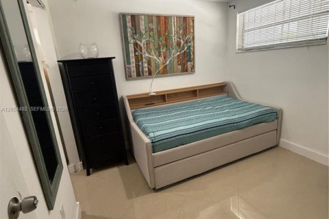 Condo in Miami, Florida, 2 bedrooms № 2248351 - photo 21