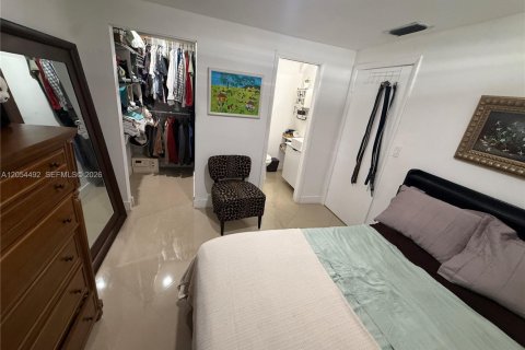 Condo in Miami, Florida, 2 bedrooms № 2248351 - photo 28