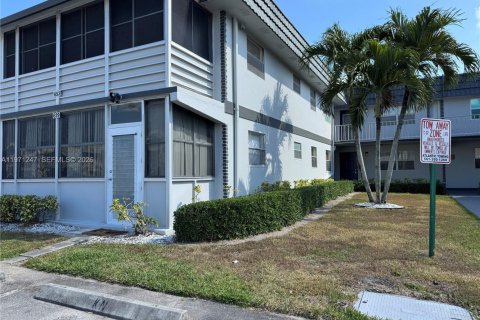 Condominio en venta en Delray Beach, Florida, 2 dormitorios, 81.75 m2 № 2032488 - foto 18