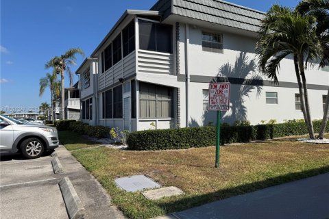 Condominio en venta en Delray Beach, Florida, 2 dormitorios, 81.75 m2 № 2032488 - foto 17