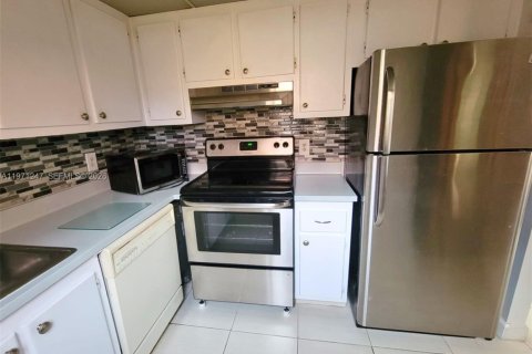 Condominio en venta en Delray Beach, Florida, 2 dormitorios, 81.75 m2 № 2032488 - foto 4