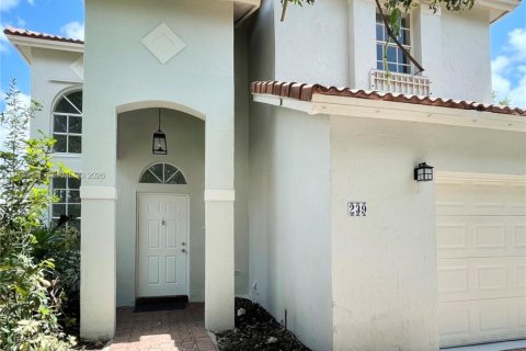 Casa en alquiler en Pembroke Pines, Florida, 3 dormitorios, 169.18 m2 № 1996525 - foto 10