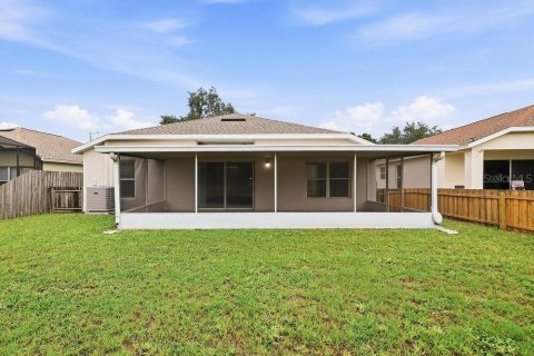 Villa ou maison à louer à Riverview, Floride: 4 chambres, 154.68 m2 № 2408889 - photo 16