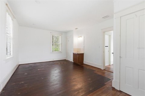 House in DeLand, Florida 3 bedrooms, 173.26 sq.m. № 2203487 - photo 27