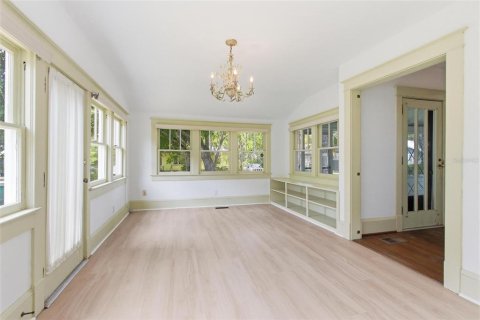 House in DeLand, Florida 3 bedrooms, 173.26 sq.m. № 2203487 - photo 21