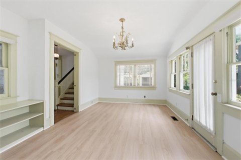 House in DeLand, Florida 3 bedrooms, 173.26 sq.m. № 2203487 - photo 20