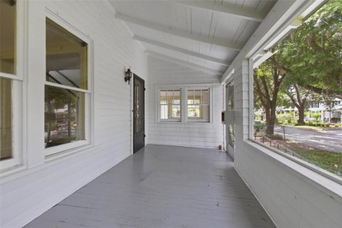 House in DeLand, Florida 3 bedrooms, 173.26 sq.m. № 2203487 - photo 6