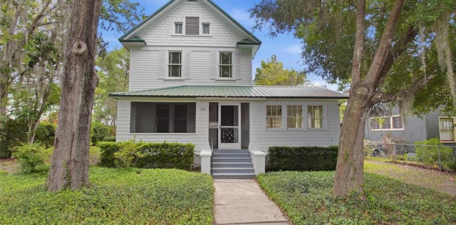 House in DeLand, Florida 3 bedrooms, 173.26 sq.m. № 2203487