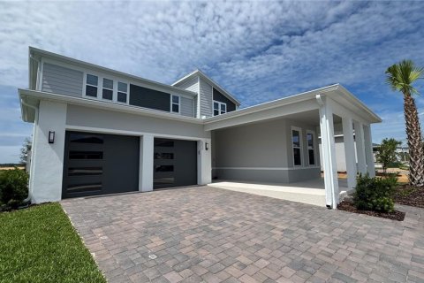 House in Winter Garden, Florida 5 bedrooms, 355.72 sq.m. № 1915840 - photo 2