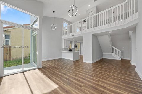 House in Hollywood, Florida 3 bedrooms, 163.88 sq.m. № 1977080 - photo 5