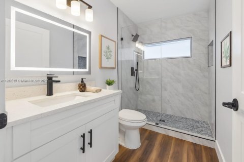 House in Hollywood, Florida 3 bedrooms, 163.88 sq.m. № 1977080 - photo 21