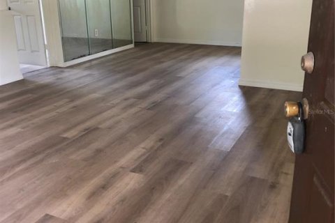 Villa ou maison à louer à Tampa, Floride: 4 chambres, 130.43 m2 № 1912391 - photo 11