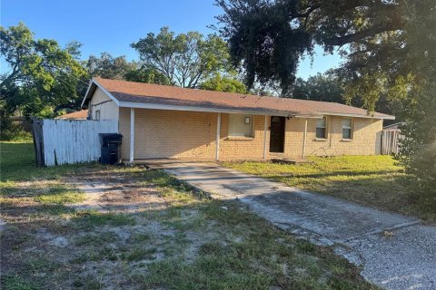 Villa ou maison à louer à Tampa, Floride: 4 chambres, 130.43 m2 № 1912391 - photo 1