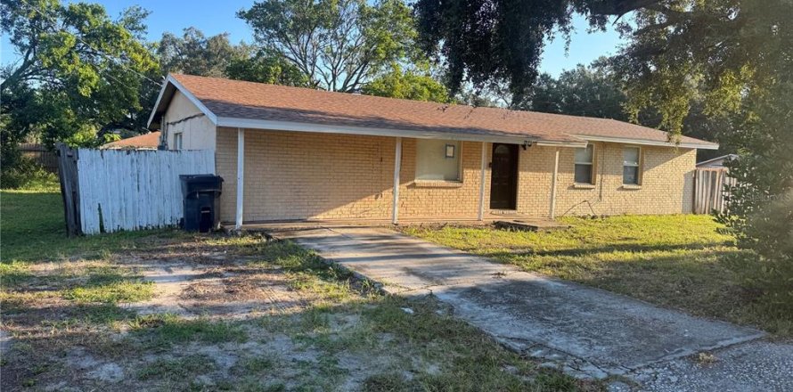 Casa en Tampa, Florida 4 dormitorios, 130.43 m2 № 1912391