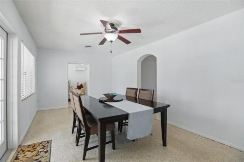 Casa en venta en Orlando, Florida, 3 dormitorios, 163.42 m2 № 1771065 - foto 12