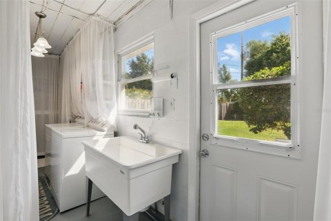 Casa en venta en Orlando, Florida, 3 dormitorios, 163.42 m2 № 1771065 - foto 19