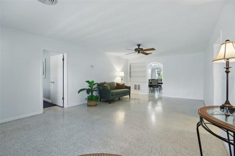 Casa en venta en Orlando, Florida, 3 dormitorios, 163.42 m2 № 1771065 - foto 7