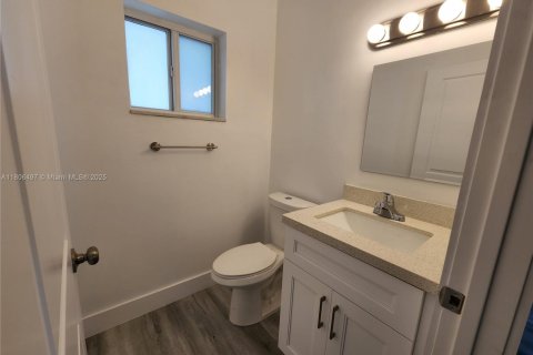 Adosado en alquiler en Cutler Bay, Florida, 2 dormitorios, 135.45 m2 № 1937118 - foto 10