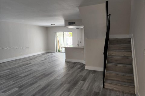 Adosado en alquiler en Cutler Bay, Florida, 2 dormitorios, 135.45 m2 № 1937118 - foto 12