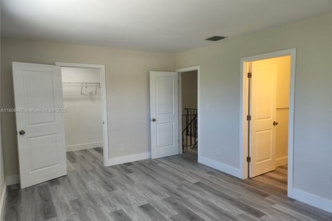 Adosado en alquiler en Cutler Bay, Florida, 2 dormitorios, 135.45 m2 № 1937118 - foto 15