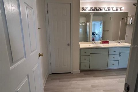 Copropriété à vendre à Tampa, Floride: 2 chambres, 97.55 m2 № 1906983 - photo 19
