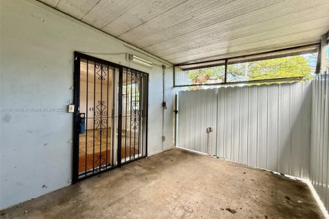 Immobilier commercial à vendre à Miami, Floride: 182.65 m2 № 1969595 - photo 22