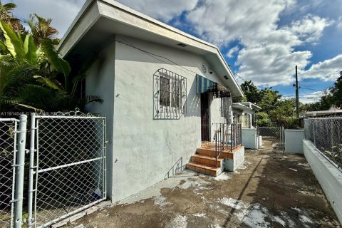 Immobilier commercial à vendre à Miami, Floride: 182.65 m2 № 1969595 - photo 18
