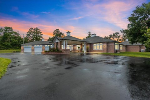 Villa ou maison à vendre à Brooksville, Floride: 5 chambres, 509.66 m2 № 1901284 - photo 4