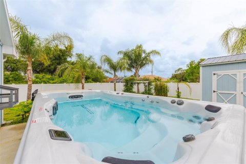 Casa en venta en Palm Coast, Florida, 3 dormitorios, 171.5 m2 № 2207175 - foto 2
