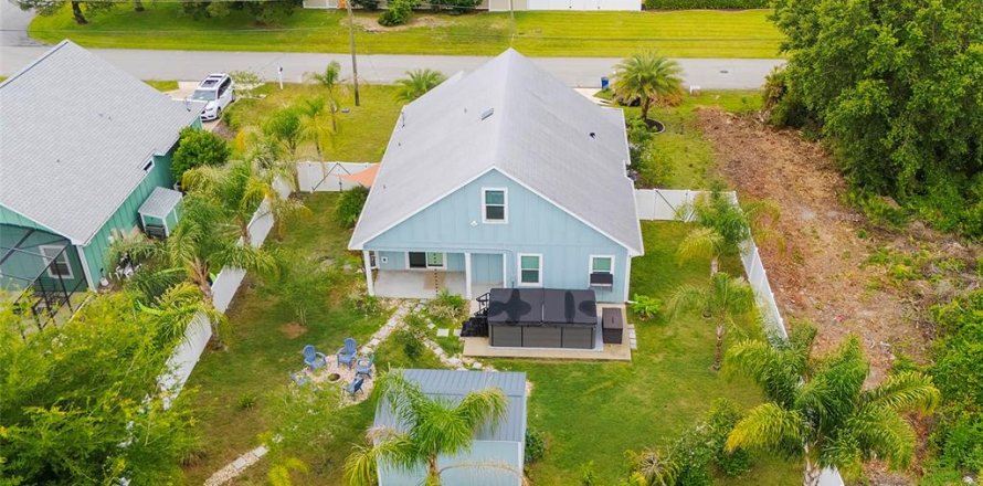 Casa en Palm Coast, Florida 3 dormitorios, 171.5 m2 № 2207175