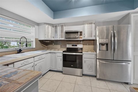 Casa en venta en Inverness, Florida, 3 dormitorios, 161.56 m2 № 2383618 - foto 9