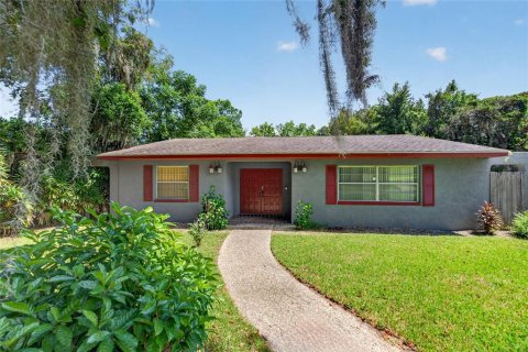 Casa en Inverness, Florida 3 dormitorios, 161.56 m2 № 2383618