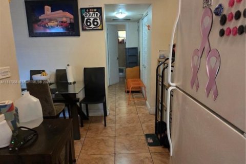 Condominio en venta en North Miami, Florida, 1 dormitorio, 52.03 m2 № 1775217 - foto 22