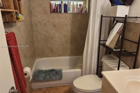 Condominio en venta en North Miami, Florida, 1 dormitorio, 52.03 m2 № 1775217 - foto 24