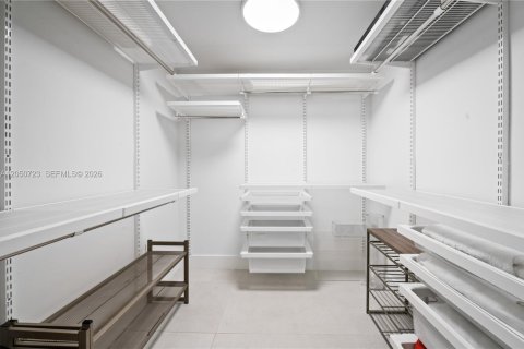 Copropriété à louer à Miami, Floride: 2 chambres, 95.69 m2 № 2149253 - photo 12