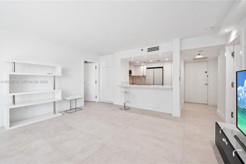 Copropriété à louer à Miami, Floride: 2 chambres, 95.69 m2 № 2149253 - photo 5