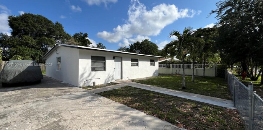 Villa ou maison à Fort Lauderdale, Floride 3 chambres, 84.73 m2 № 1772333