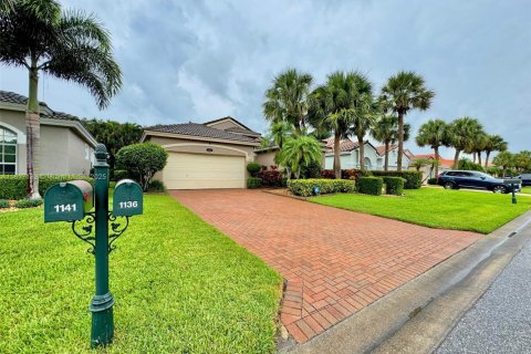 Купить виллу или дом в Стьюарт, Флорида 3 спальни, 174.93м2, № 1958654 - фото 1