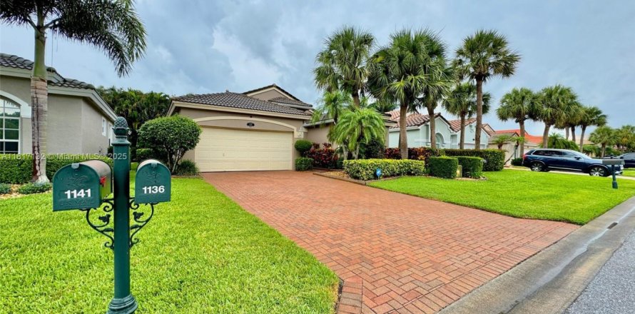 Дом в Стьюарт, Флорида 3 спальни, 174.93м2 № 1958654