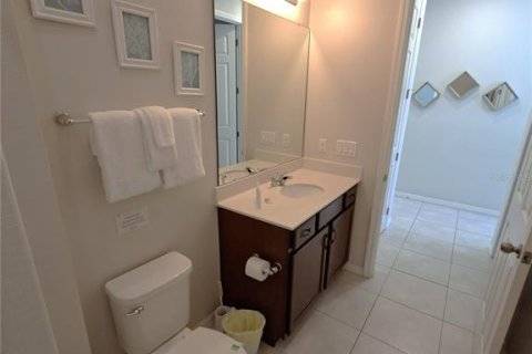 Touwnhouse à vendre à Kissimmee, Floride: 4 chambres, 194.17 m2 № 2431211 - photo 21